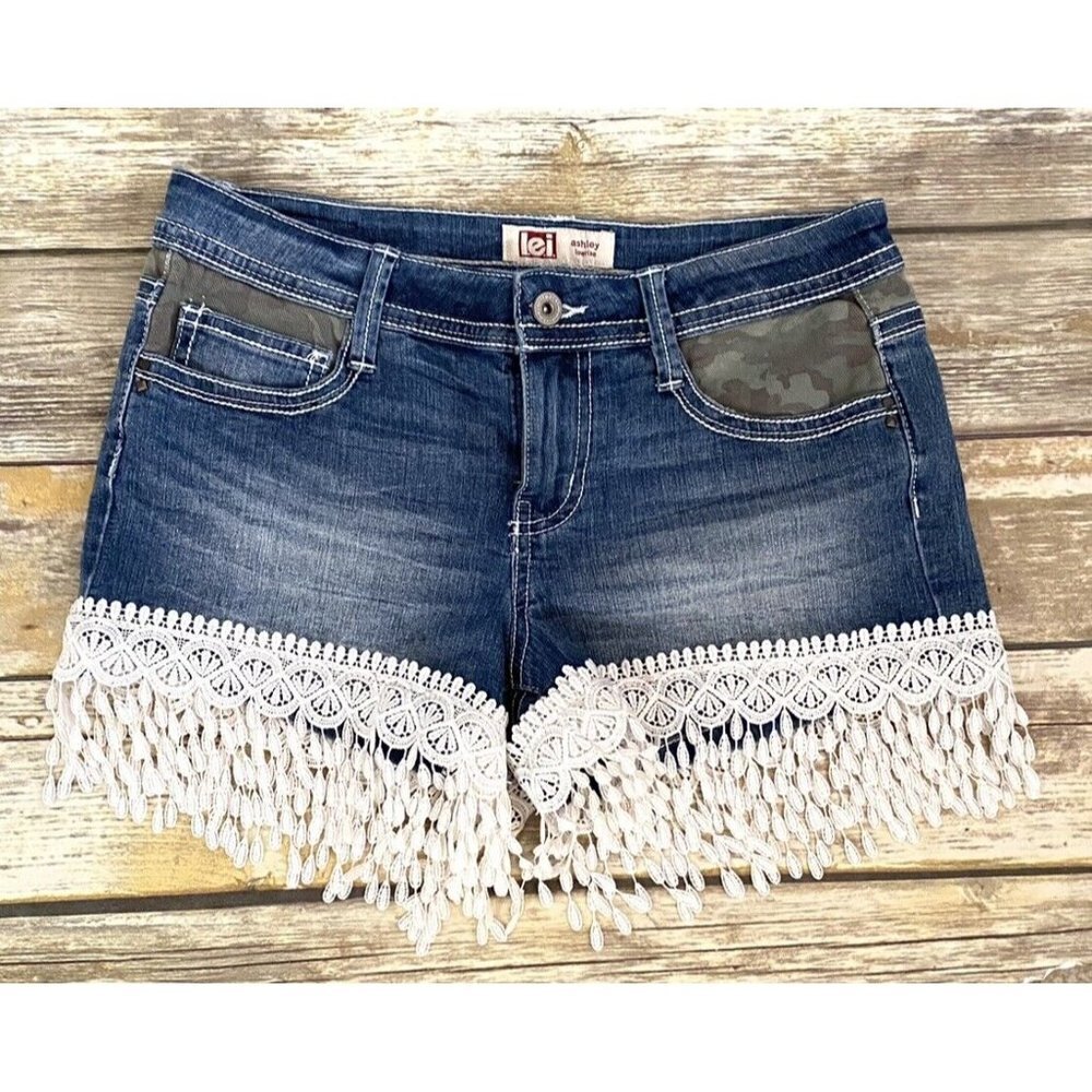 LEI Womens Camo Pocket‎ Denim Jean Shorts Lace Fringe Beautiful Design Juniors 5